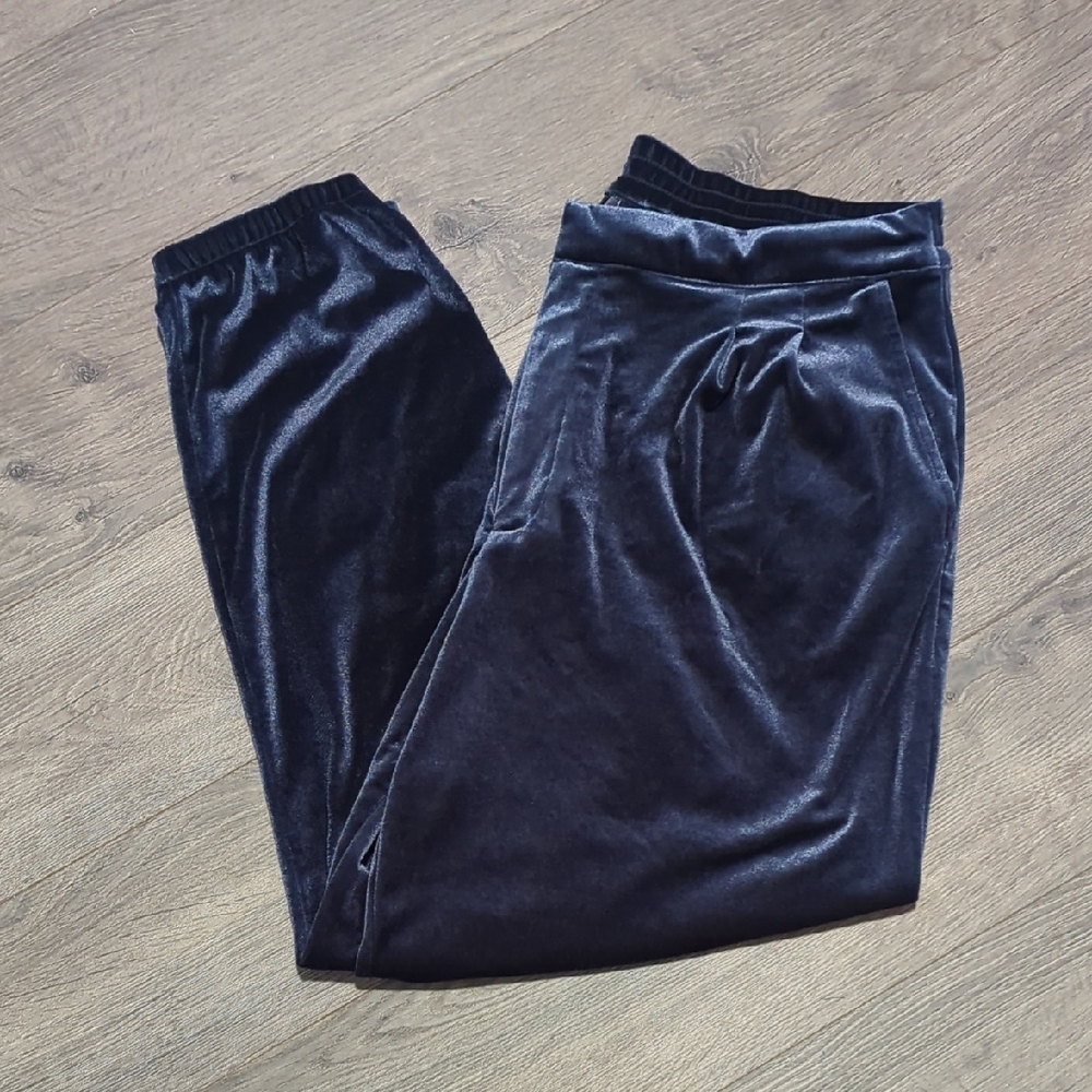 Gap Velvet High Rise Joggers